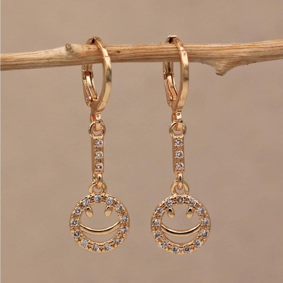 18K Gold Filled Smile Hoop Dangle Drop Earring Clear Cubic Zircon CZ Smiley - Picture 13 of 14